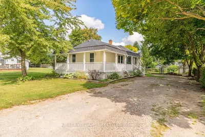 Detached in Newbury