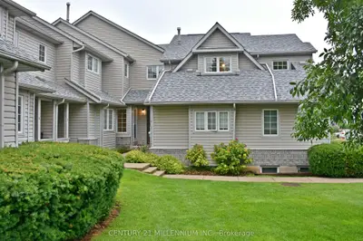 Condo Townhouse in Blue Mountains