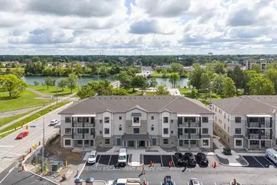 Condo Apartment in Welland