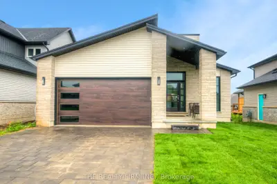 Detached in Southwest Middlesex