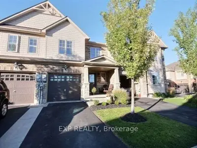 Att/Row/Townhouse in Hamilton