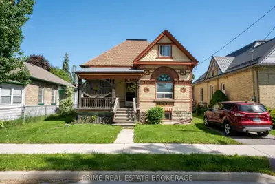 Duplex in St. Thomas
