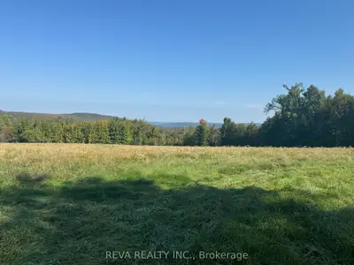 Detached in Hastings Highlands