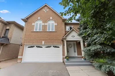 Detached in Hamilton