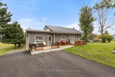 Detached in Quinte West