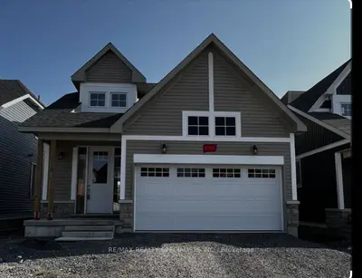 104 Oakmont Drive, Loyalist, On K0h 1g0