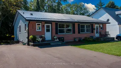 Semi-Detached in Central Elgin