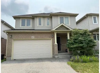 Detached in Woodstock