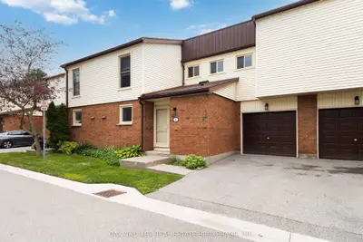 Condo Townhouse in London North