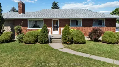 Detached in Lambton Shores
