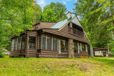 Detached in Minden Hills