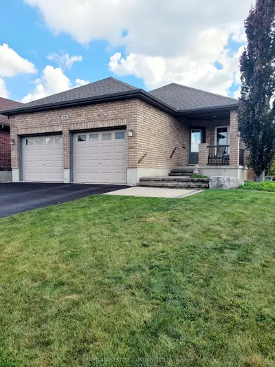 Detached in Central Elgin