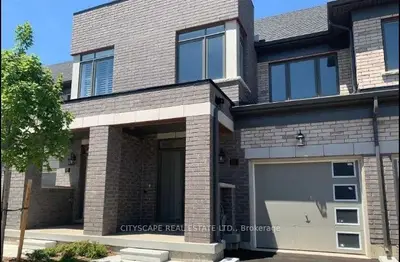 Att/Row/Townhouse in Guelph
