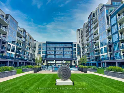 Condo Apartment in Grimsby