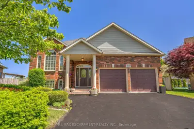 Detached in Lincoln