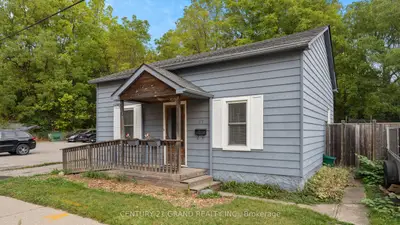 Detached in Brant