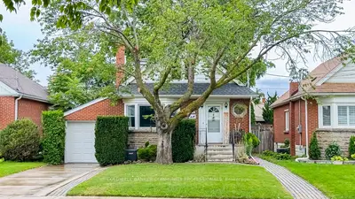 Detached in Hamilton