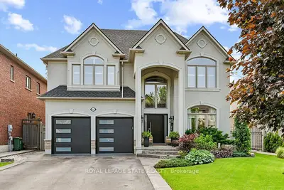Detached in Hamilton