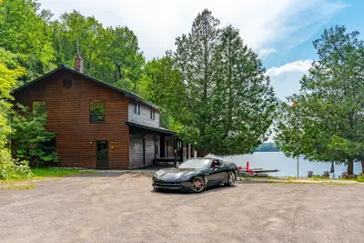 Detached in Minden Hills