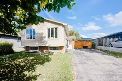 Detached in Woodstock