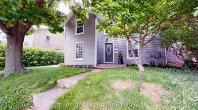 Duplex in Guelph