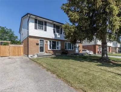 Semi-Detached in London East