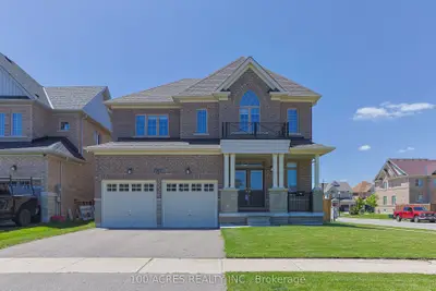 Detached in Woodstock