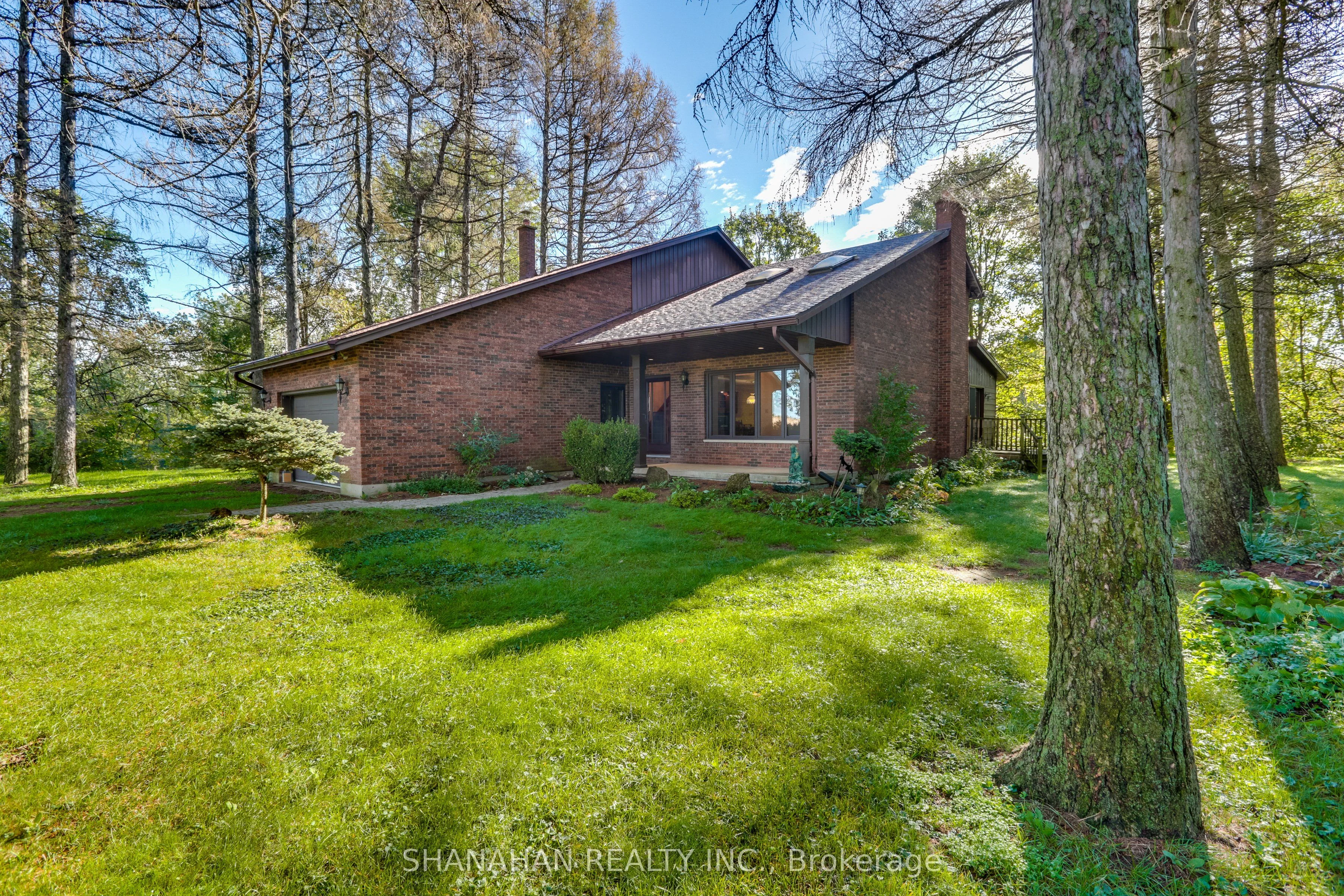 9197 Glengyle Drive, Strathroy-Caradoc, ON N7G 3H3