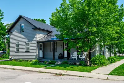 Duplex in Selwyn