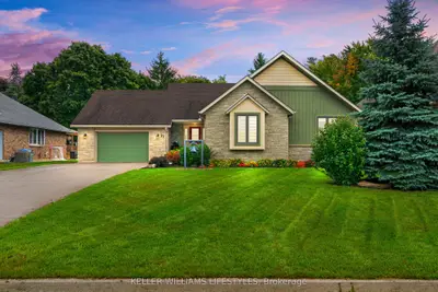 Detached in Lambton Shores