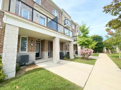 Condo Townhouse in Kitchener