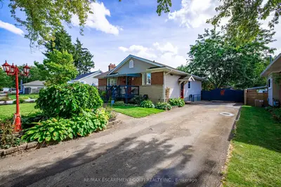 Detached in Welland