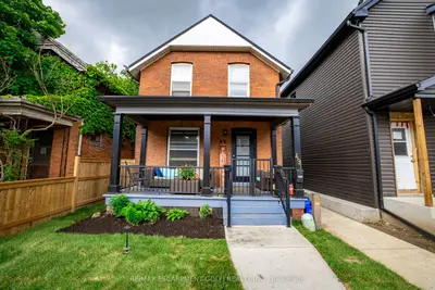 Duplex in Brantford