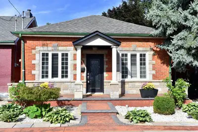 Detached in Hamilton