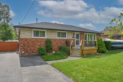 Detached in Haldimand