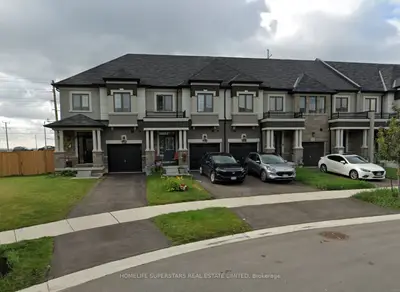 Att/Row/Townhouse in Brant
