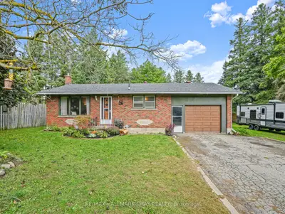 Detached in Mulmur