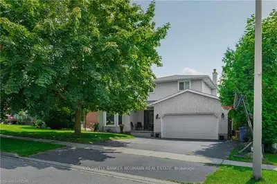 Detached in Guelph