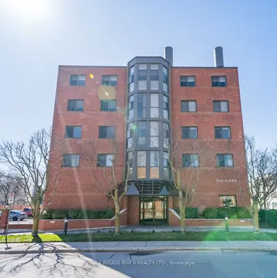 Common Element Condo in Cobourg