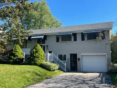 Detached in Belleville