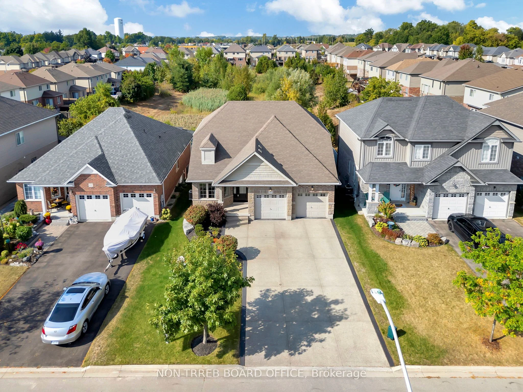Detached in North Dumfries