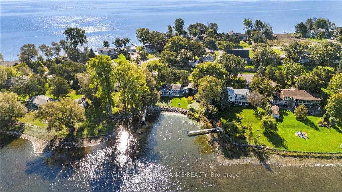 Detached in Prince Edward County