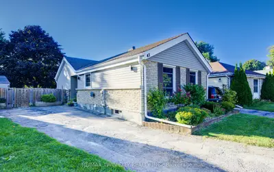 Detached in Cambridge