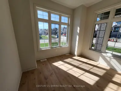 Att/Row/Townhouse in Cobourg