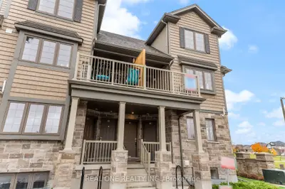 Condo Townhouse in Guelph