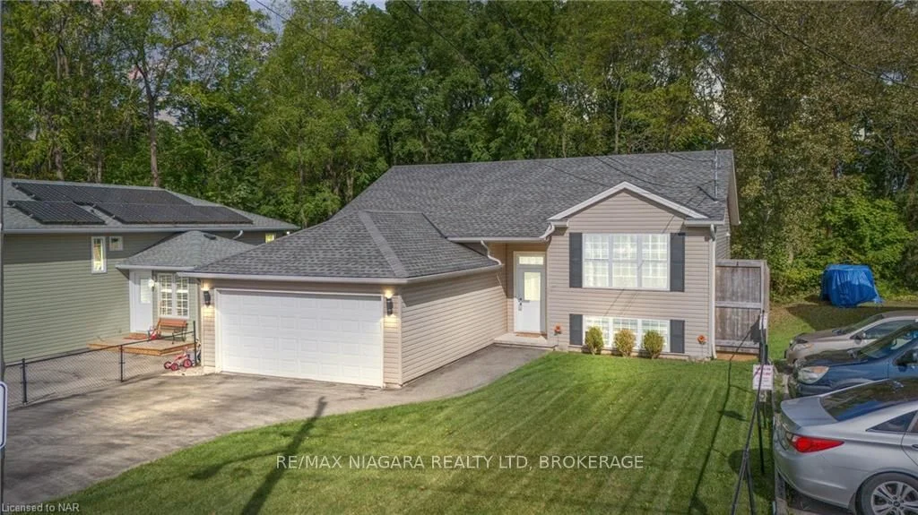 Detached in Fort Erie