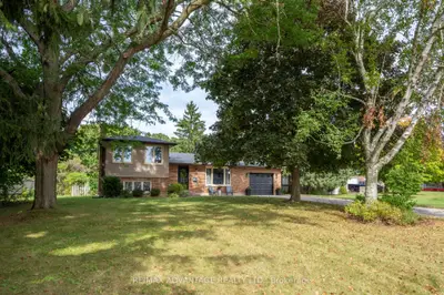 Detached in Zorra