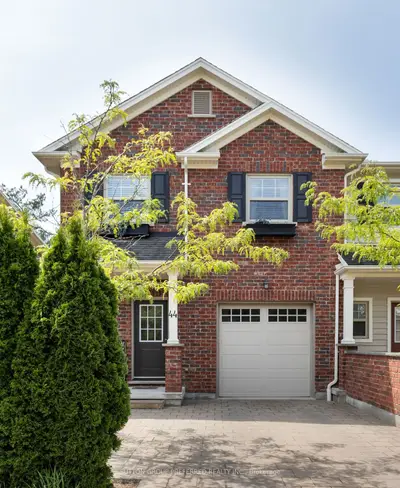 Condo Townhouse in London North