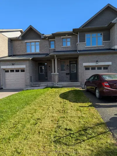 Att/Row/Townhouse in Barrhaven