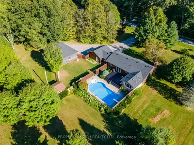 Detached in Hamilton Township